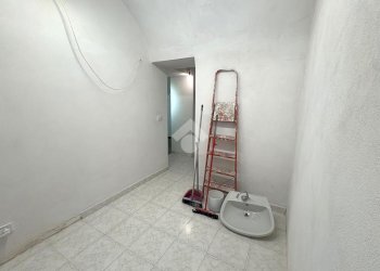 Shop Locale commerciale Via Boragine, Loano - photo 24