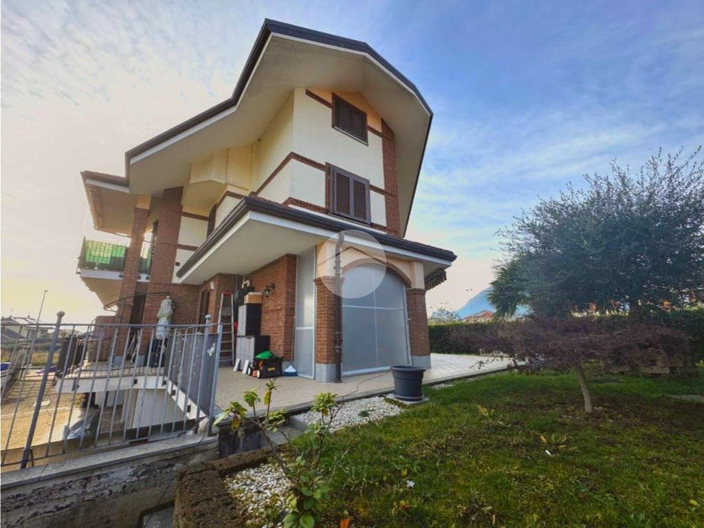 Trilocale Via Papa Giovanni XXIII, Bruino - foto 1