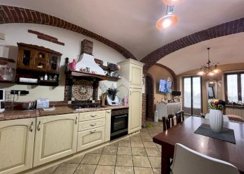 Quadrilocale Via carlo botta, Castellamonte - foto 3