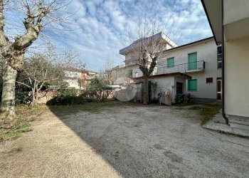 Stable - Palace Viale orsa minore, San Mauro Pascoli - photo 3