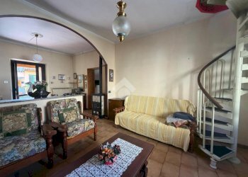 Semi-detached house Corso Amedeo D'Aosta, Robbio - photo 3