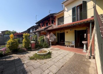 Semi-detached house Corso Amedeo D'Aosta, Robbio - photo 16