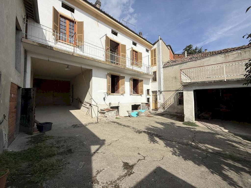 Casa semi indipendente Piazza Italia, Castel Rocchero - foto 3