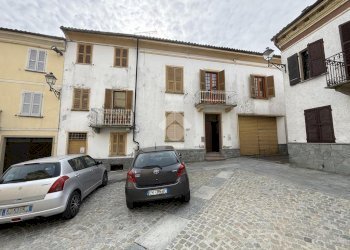 Casa semi indipendente Piazza Italia, Castel Rocchero - foto 2