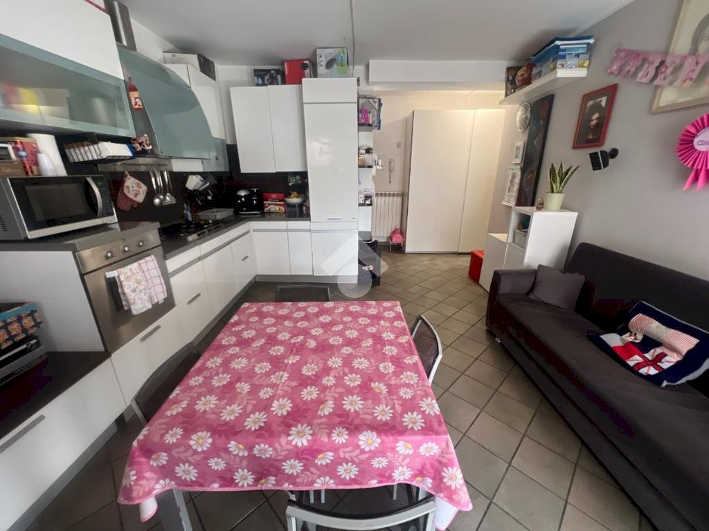 Three-room apartment Via della Pazienza, Abbiategrasso - photo 2