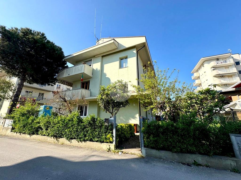 Quadrilocale Viale Giumbo, Rimini - foto 1