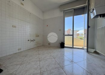 Quadrilocale Viale Giumbo, Rimini - foto 12