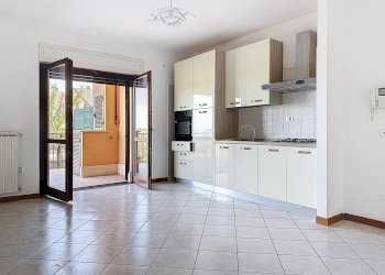 Foto 2 - Appartamento via Volturno
 
11, Monterotondo - foto 2