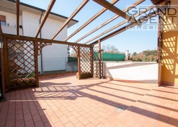 Foto 7 - Villa a Schiera Eugenio Montale
 
11, Mozzecane - foto 7