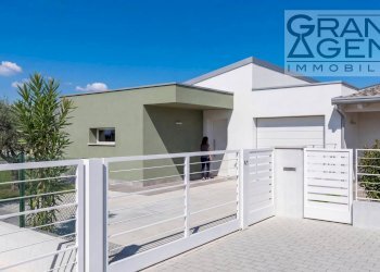 Foto 1 - Villa a Schiera Via Don G. Minzoni, Roverbella - foto 1