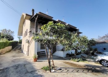 Foto 2 - Casa indipendente via montecoccio
 
12, Spinetoli - foto 2