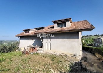 Foto 4 - Casa indipendente via montecoccio
 
12, Spinetoli - foto 4