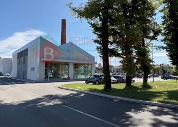 Foto 2 - Negozio via Roma
 
505, Ispra - foto 2