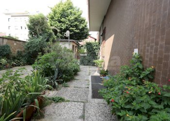 Foto 8 - Negozio via Col di Lana
 
1, Monza - foto 8