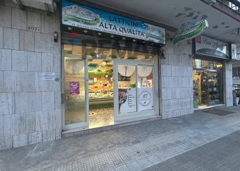 Edificio all\'aperto - Attività Commerciale Corso Alcide De Gasperi
 
407, Bari - foto 11