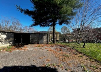 Casa all\'aperto - Terreno edificabile VIA CACCIATORI DELLE ALPI, Cuasso al Monte - foto 5