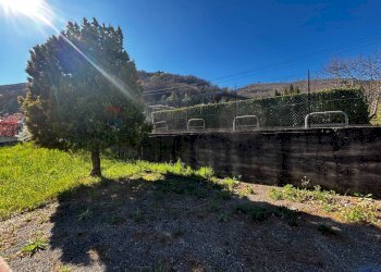 Vista delle montagne - Terreno edificabile VIA CACCIATORI DELLE ALPI, Cuasso al Monte - foto 8