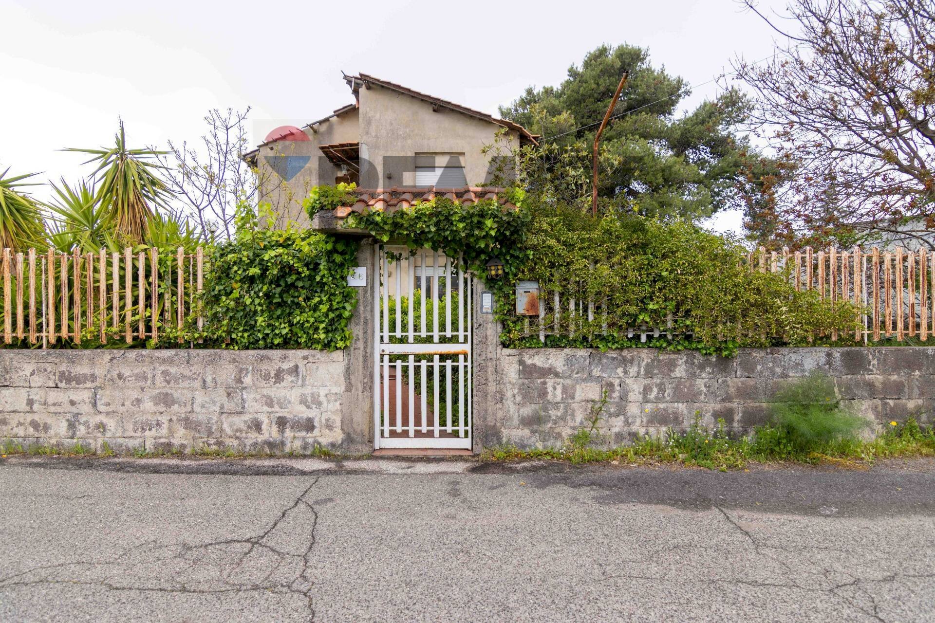 Casa all\'aperto - Villa Via Re Martino
 
36, Nicolosi - foto 2
