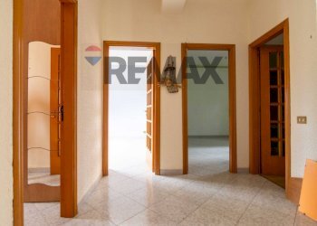 Hall / corridoio - Villa Via Re Martino
 
36, Nicolosi - foto 16