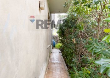 Giardino - Villa Via Re Martino
 
36, Nicolosi - foto 31
