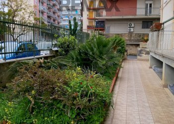 Edificio all\'aperto - Appartamento Via Quieta
 
33, Catania - foto 1