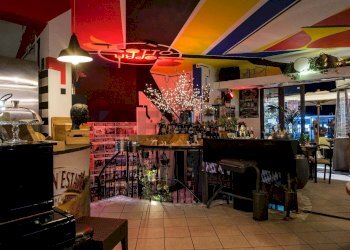 Sala da pranzo - Attività Commerciale Via Naxos
 
243/A, Giardini-Naxos - foto 29