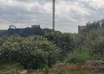 Edificio all\'aperto - Terreno agricolo Contrada Agnelleria
snc, Belpasso - foto 1