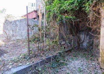Giardino - Casa indipendente Via Umberto I
 
80, Fiumefreddo di Sicilia - foto 15