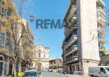 Edificio all\'aperto - Four-room apartment Via Plebiscito
 
580, Catania - photo 5