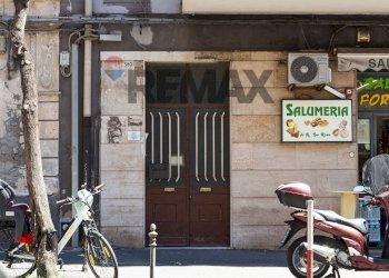 Edificio all\'aperto - Four-room apartment Via Plebiscito
 
580, Catania - photo 8