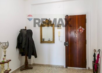 Hall / corridoio - Four-room apartment Via Plebiscito
 
580, Catania - photo 12