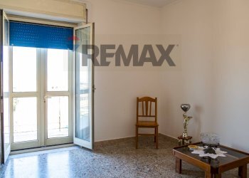 Soggiorno - Four-room apartment Via Plebiscito
 
580, Catania - photo 16