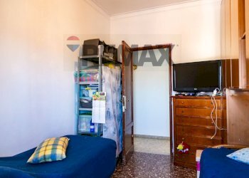 Camera / camera da letto - Four-room apartment Via Plebiscito
 
580, Catania - photo 24