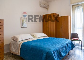 Camera / camera da letto - Four-room apartment Via Plebiscito
 
580, Catania - photo 33
