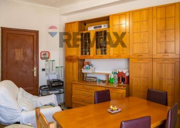Sala da pranzo - Four-room apartment Via Plebiscito
 
580, Catania - photo 62