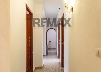 Hall / corridoio - Four-room apartment Via Plebiscito
 
580, Catania - photo 65