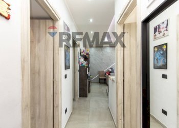 Hall / corridoio - Trilocale via Argo
 
16, Catania - foto 9