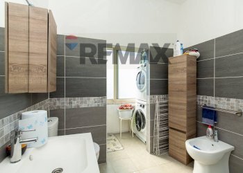 Bagno - Trilocale via Argo
 
16, Catania - foto 10