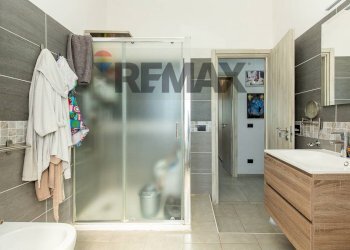 Bagno - Trilocale via Argo
 
16, Catania - foto 12