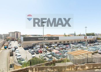 Edificio all\'aperto - Trilocale via Argo
 
16, Catania - foto 26