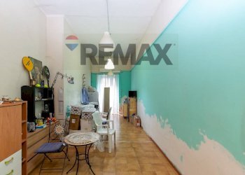 Hall / corridoio - Shop Via J. F. Kennedy
 
44, Misterbianco - photo 6