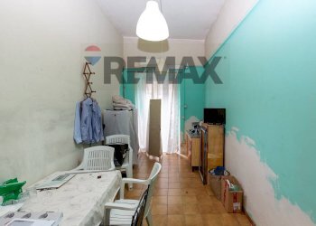 Camera / camera da letto - Shop Via J. F. Kennedy
 
44, Misterbianco - photo 7