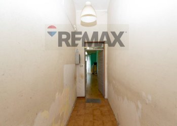 Hall / corridoio - Shop Via J. F. Kennedy
 
44, Misterbianco - photo 9