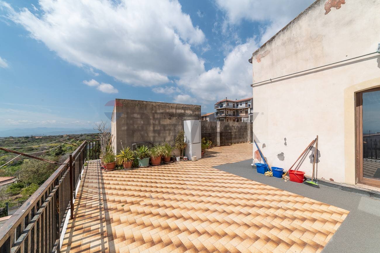 Terrazza - Appartamento Via III Retta Ponente
 
101, Belpasso - foto 2