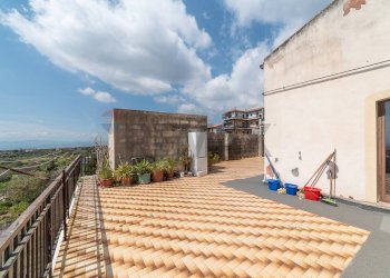 Terrazza - Appartamento Via III Retta Ponente
 
101, Belpasso - foto 2