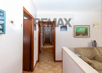 Hall / corridoio - Apartment Viale Bummacaro
 
9, Catania - photo 4