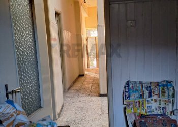 Hall / corridoio - Casa indipendente Via Cadorna
 
18, Belpasso - foto 4