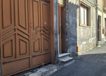 Edificio all\'aperto - Casa indipendente Via Cadorna
 
18, Belpasso - foto 11