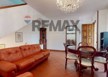 Sala da pranzo - Villa a Schiera Via Menesini
 
18, Viareggio - foto 9