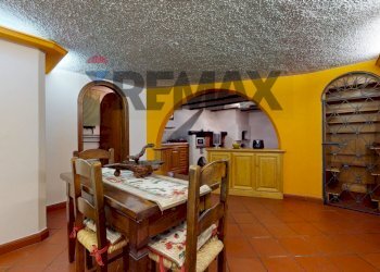 Sala da pranzo - Villa a Schiera Via Menesini
 
18, Viareggio - foto 30